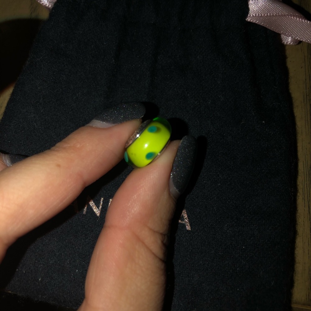 Pandora *RETIRED* Murano glass charm